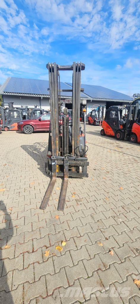 Nissan GN01L18HQ Elektrikli forkliftler
