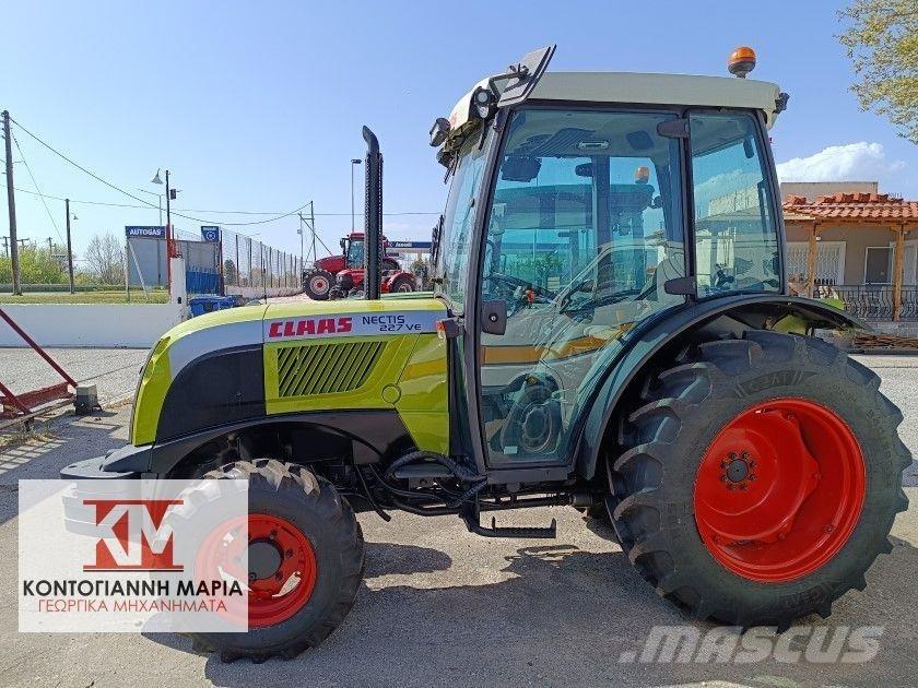 CLAAS NECTIS 227VE Traktörler