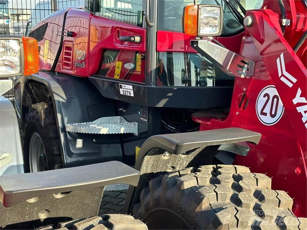 Yanmar V100 Tekerlekli yükleyiciler