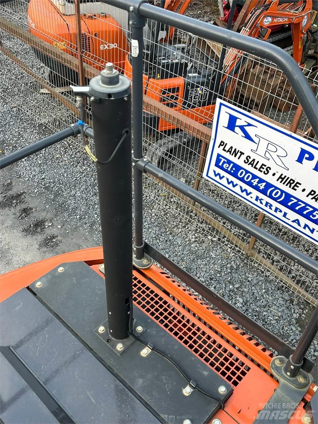Hitachi ZX130LCN-6 Paletli ekskavatörler