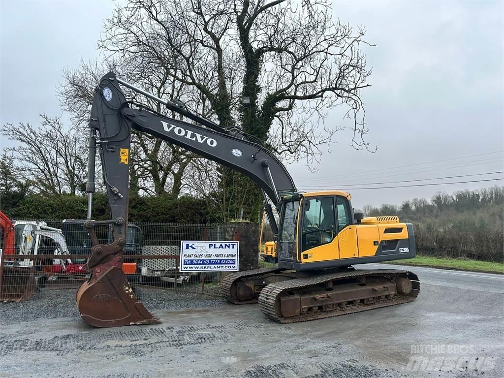 Volvo EC220DL Paletli ekskavatörler