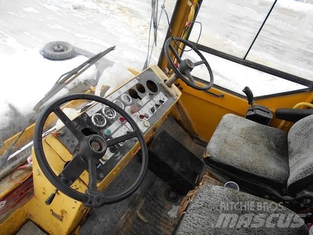 Bomag BW-161AC Çift tamburlu silindirler