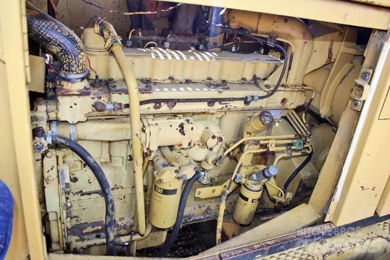 CAT 235 Paletli ekskavatörler