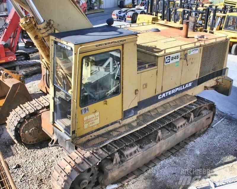 CAT 245 Paletli ekskavatörler