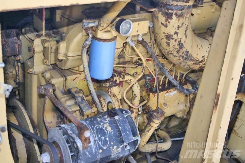 CAT 245 Paletli ekskavatörler