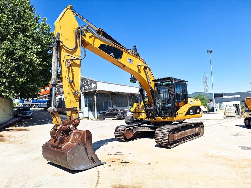 CAT 323D Paletli ekskavatörler