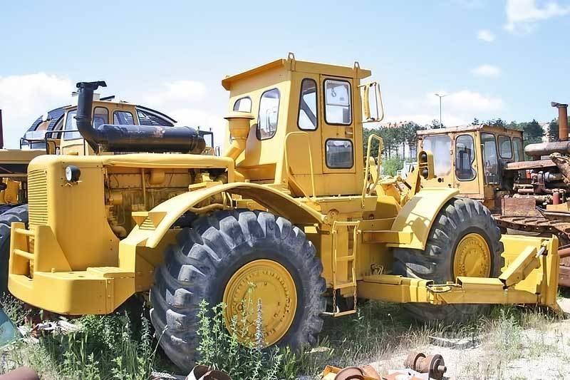 CAT 824B Tekerlekli dozerler