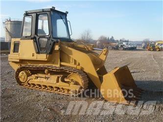 CAT 943 Paletli yükleyiciler