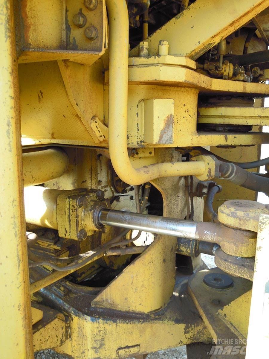 CAT 988B Tekerlekli yükleyiciler