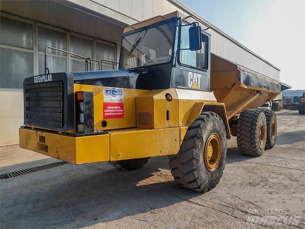 CAT D250E Belden kirma kaya kamyonu
