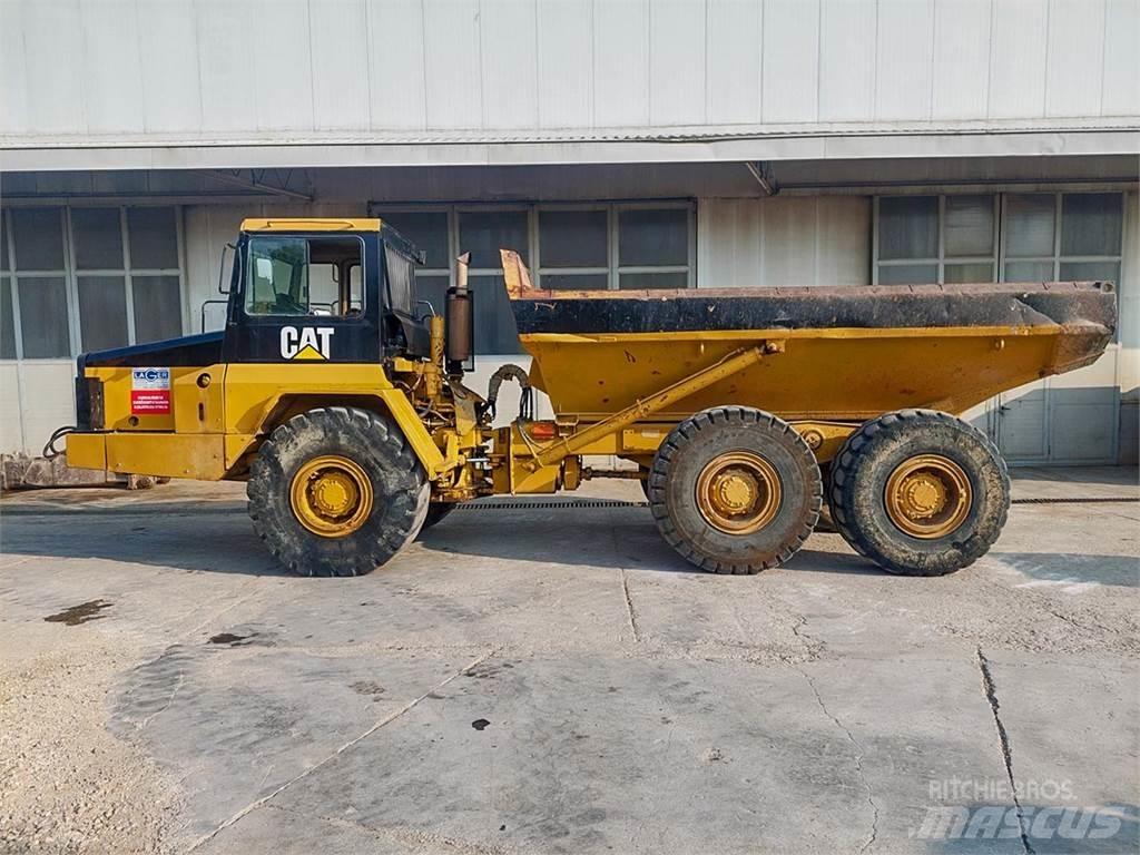 CAT D250E Belden kirma kaya kamyonu