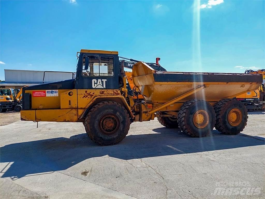 CAT D250E Belden kirma kaya kamyonu