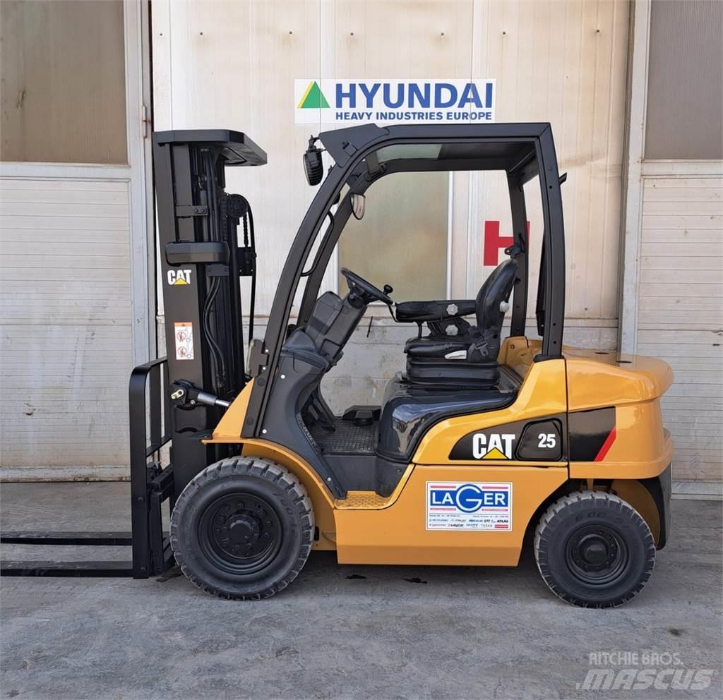 CAT DP25N Dizel forkliftler