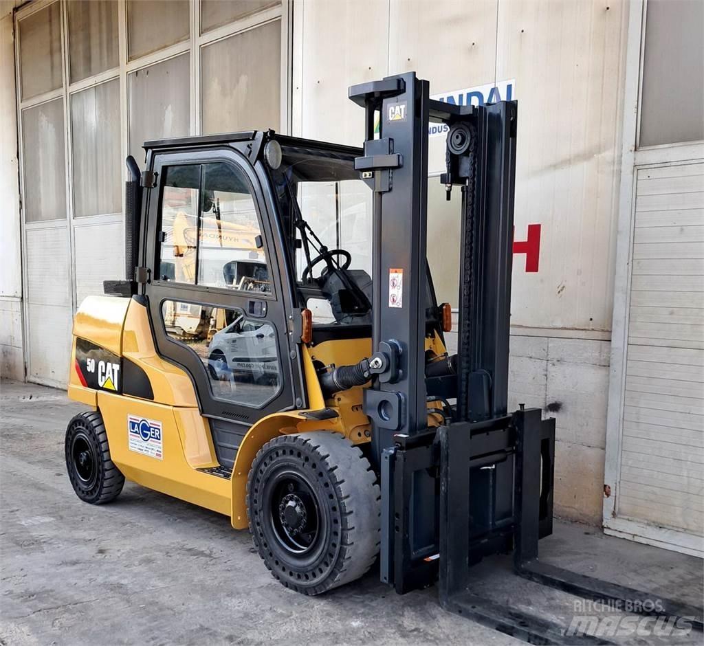 CAT DP50N Dizel forkliftler