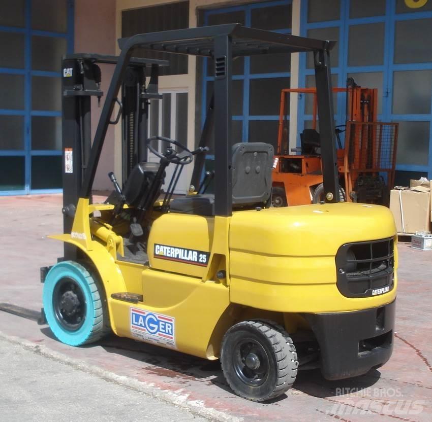 CAT GP25 LPG'li forkliftler
