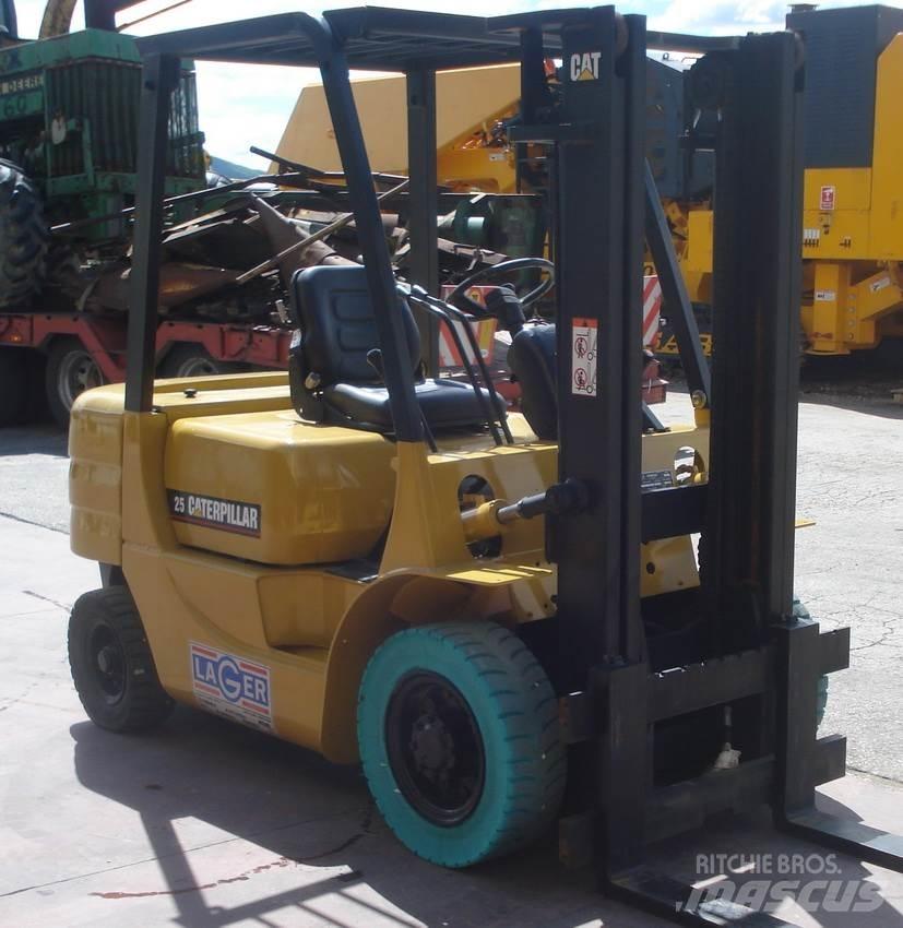 CAT GP25 LPG'li forkliftler