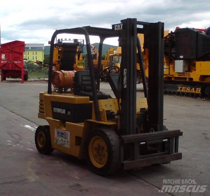 CAT GP25-2 LPG'li forkliftler
