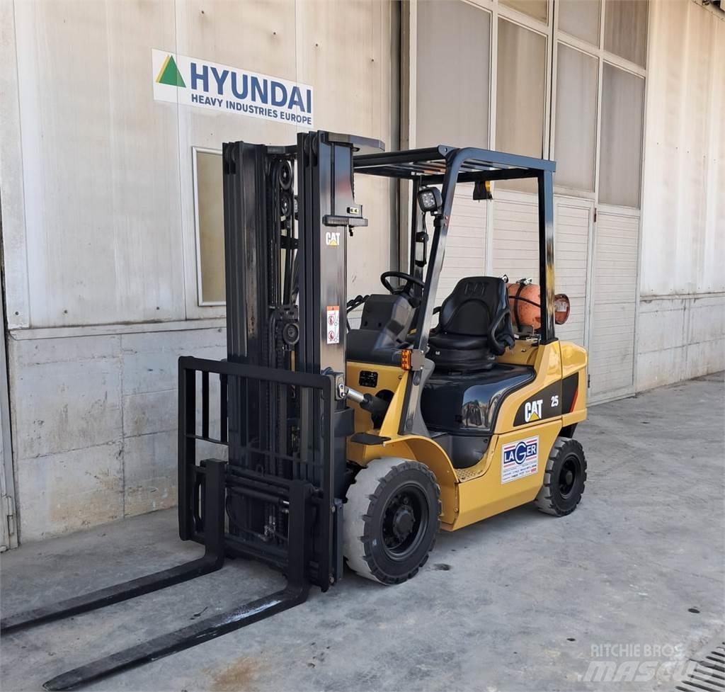 CAT GP25NT LPG'li forkliftler
