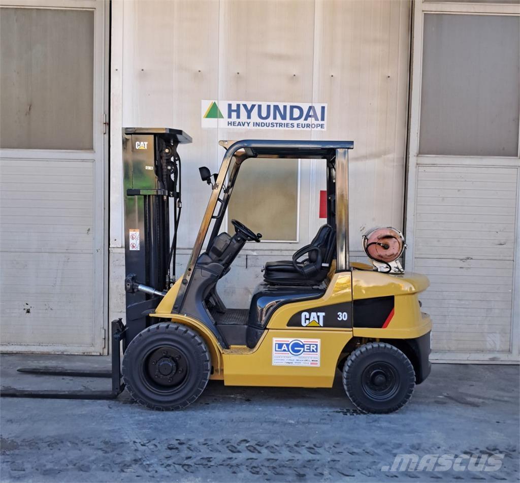 CAT GP30NT LPG'li forkliftler