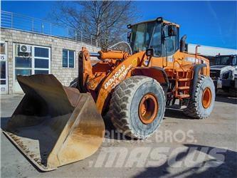Doosan DL400 Tekerlekli yükleyiciler