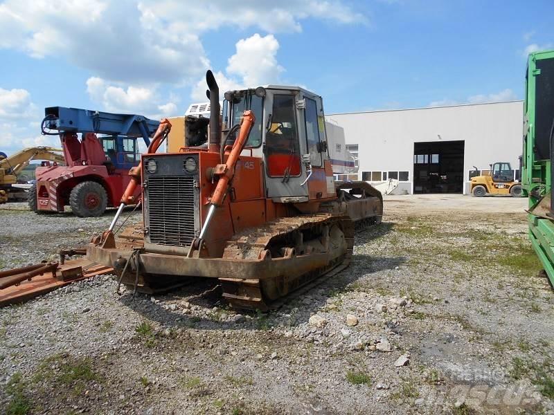 Fiat-Hitachi FD-145-1T Paletli dozerler