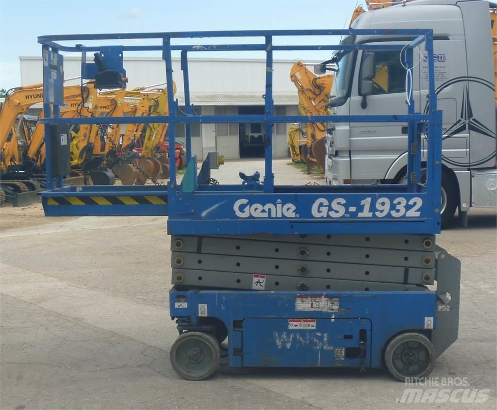 Genie GS 1932 Körüklü personel platformları