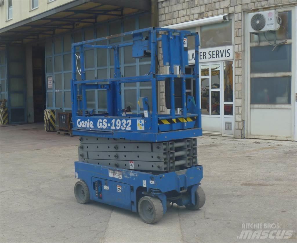 Genie GS 1932 Körüklü personel platformları