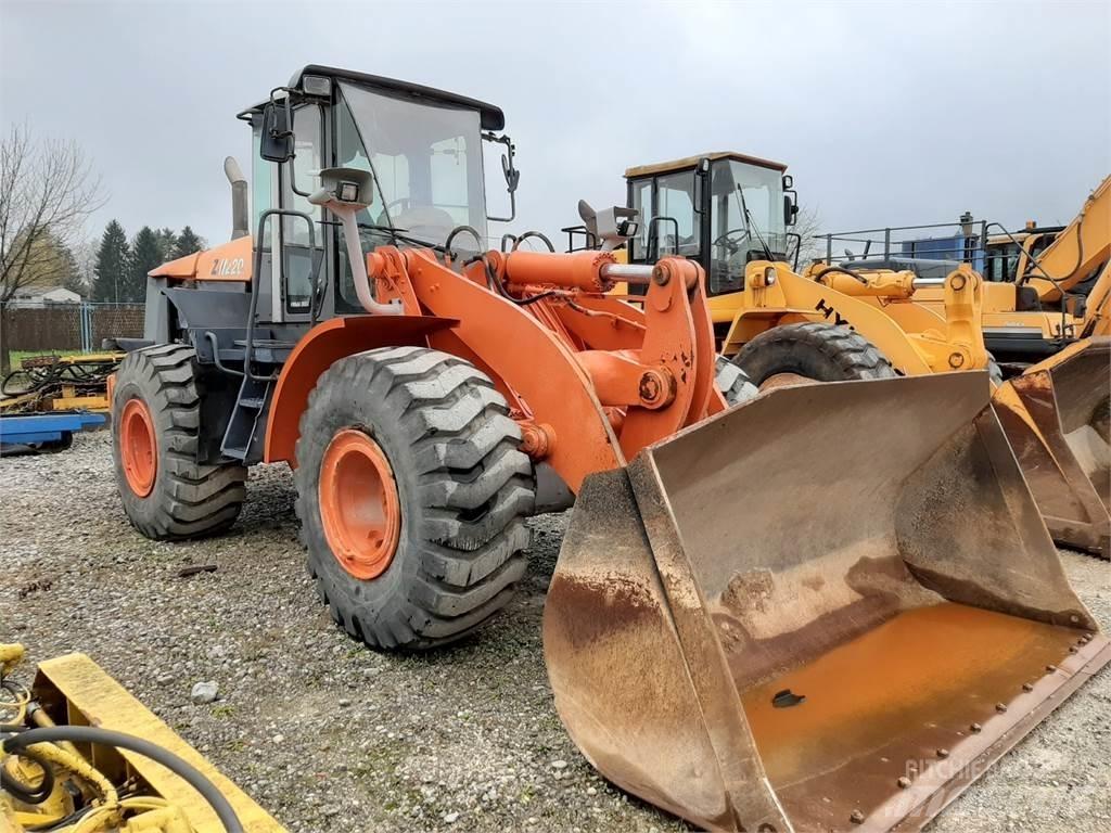 Hitachi ZW220 Tekerlekli yükleyiciler