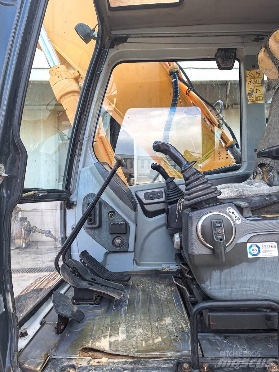 Hyundai 210LC-7A Paletli ekskavatörler