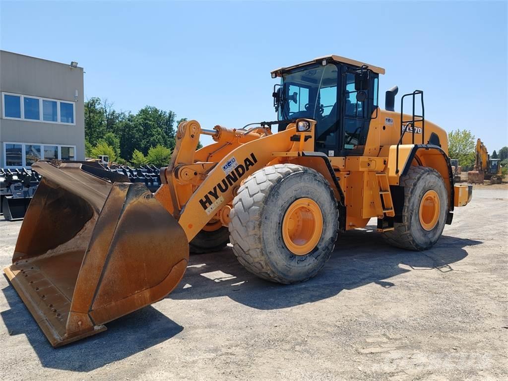 Hyundai HL970 Tekerlekli yükleyiciler