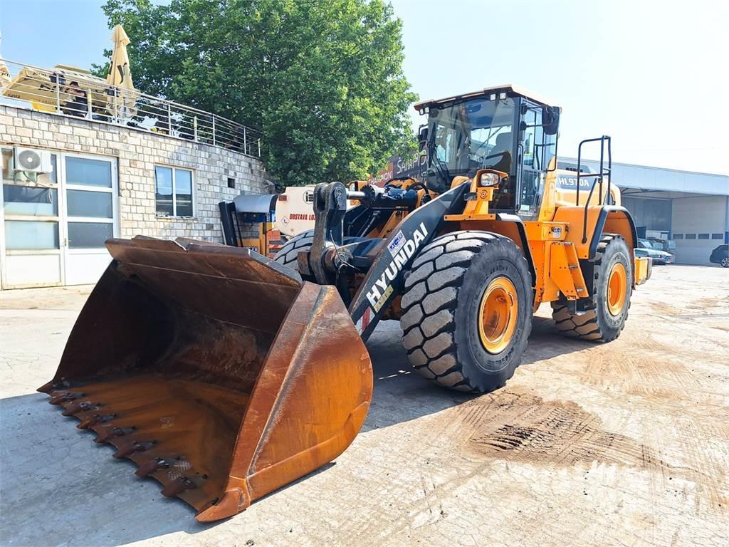 Hyundai HL970A Tekerlekli yükleyiciler