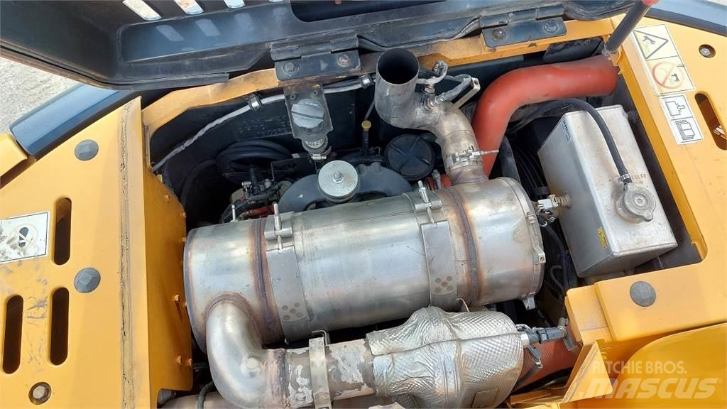 Hyundai HX145LCR Paletli ekskavatörler