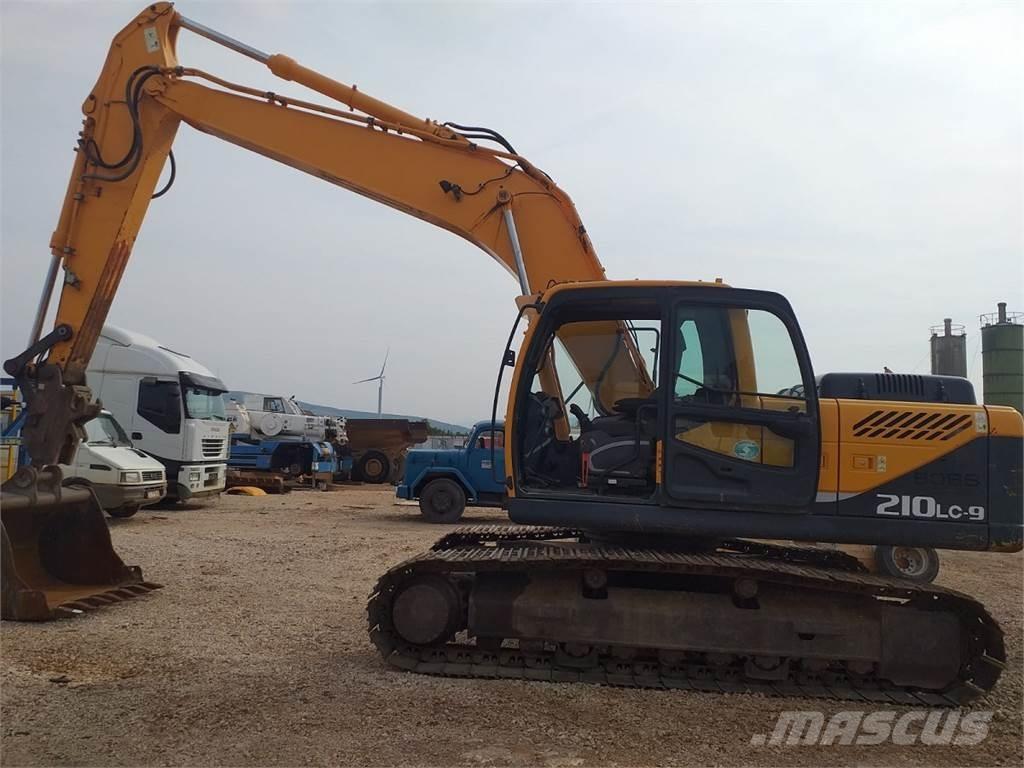 Hyundai R210LC-9 Paletli ekskavatörler