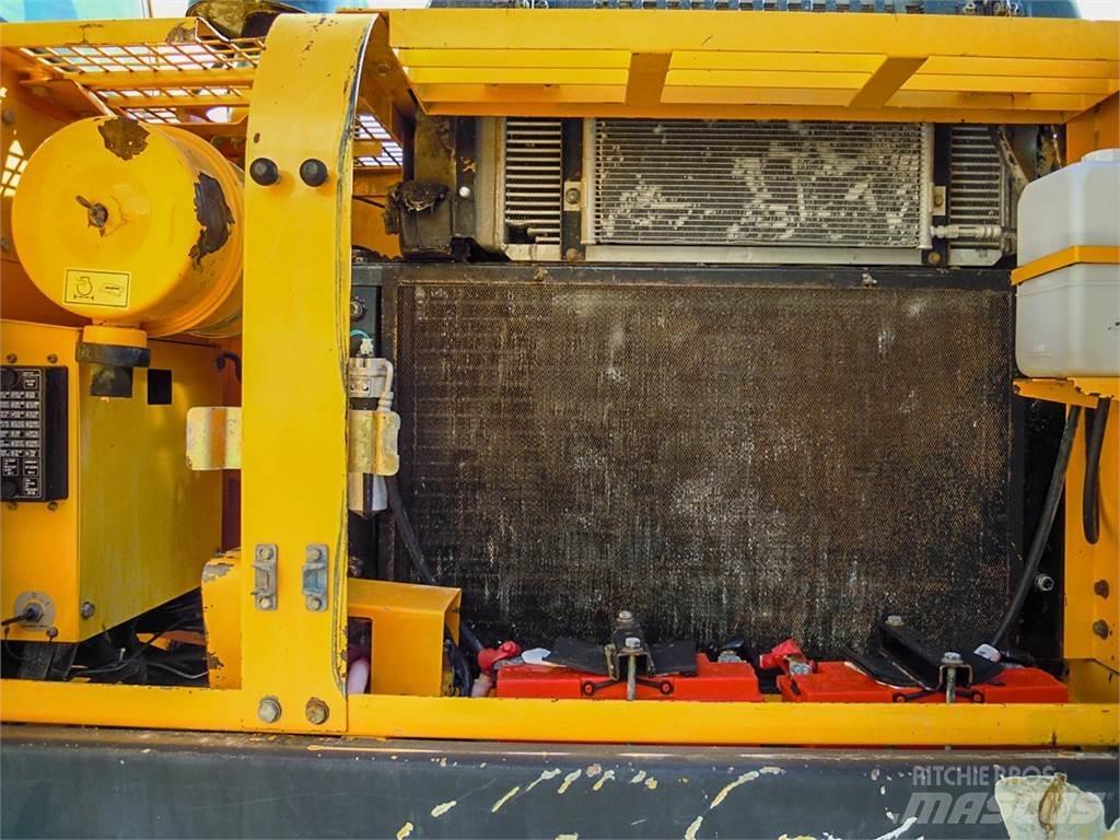 Hyundai R250LC-7 Paletli ekskavatörler