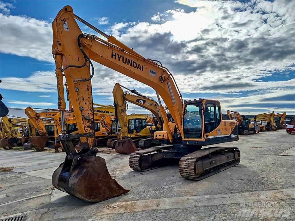 Hyundai R260LC-9A Paletli ekskavatörler