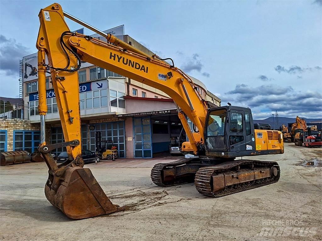 Hyundai R320NLC-7A Paletli ekskavatörler