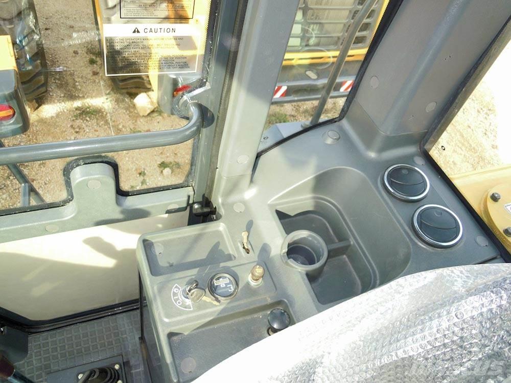 Hyundai SL763 Tekerlekli yükleyiciler