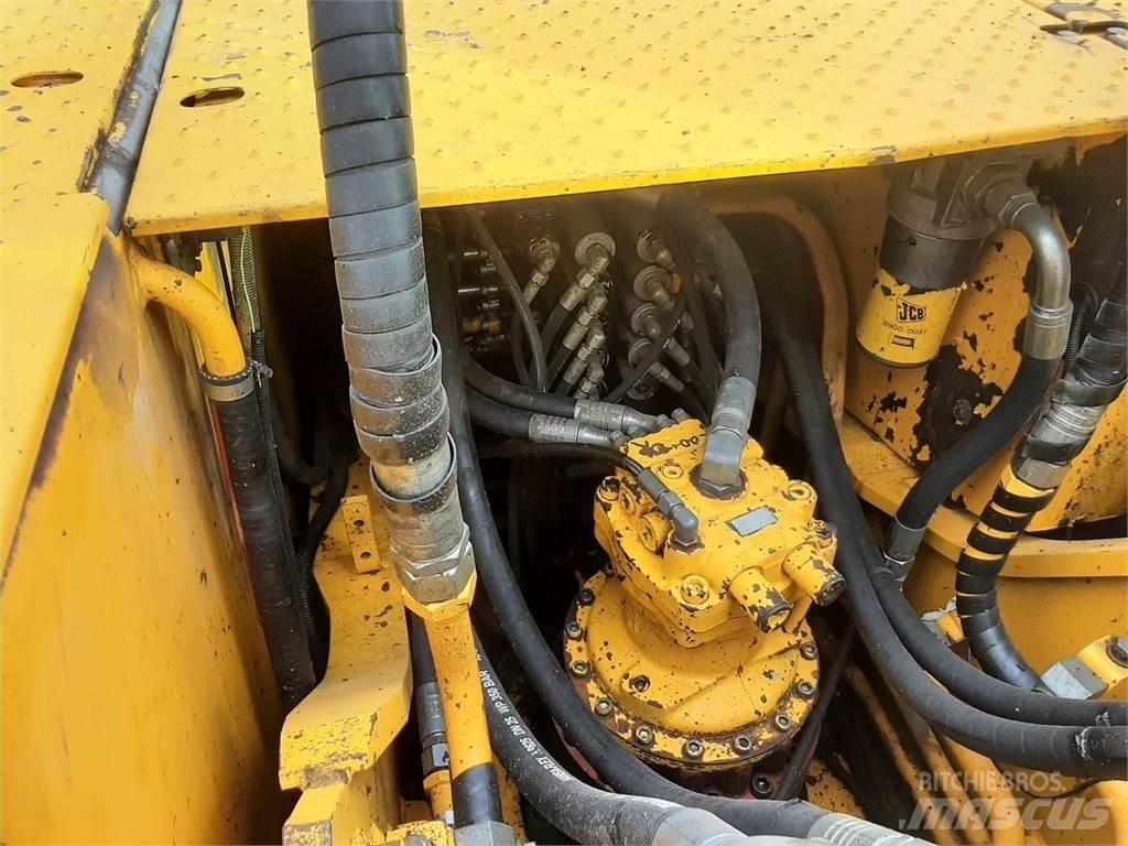 JCB JS235HD Paletli ekskavatörler