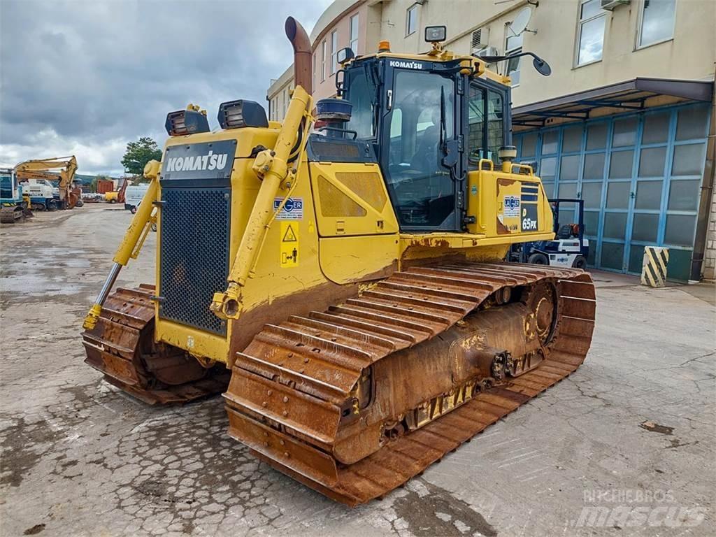 Komatsu D65PX-17 Paletli dozerler