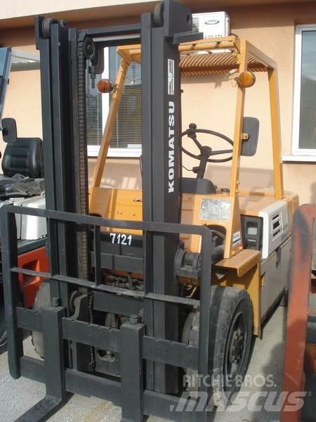 Komatsu FG25L-7 Diger