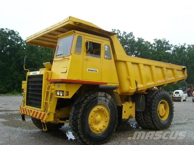 Komatsu HD325-5 Belden kirma kamyonlar