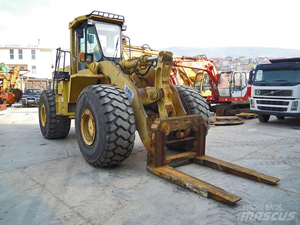 Komatsu WA500-1 Tekerlekli yükleyiciler