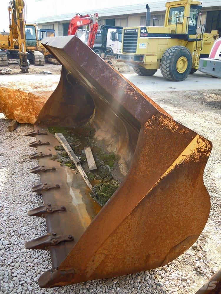 Komatsu WA500-1 Tekerlekli yükleyiciler