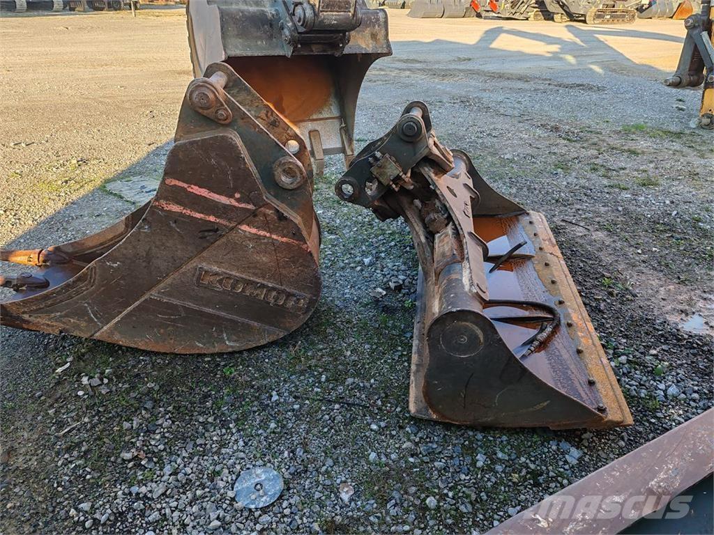 Liebherr A916 Lastik tekerli ekskavatörler