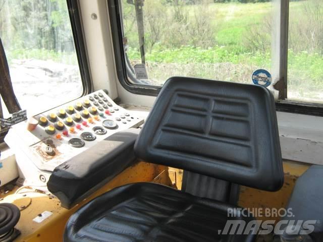 Liebherr PR 732 L Paletli dozerler