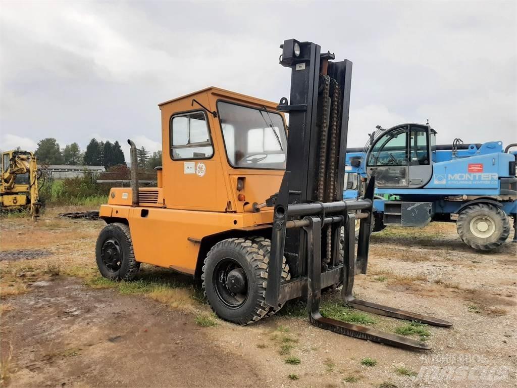 Litostroj V8 Dizel forkliftler
