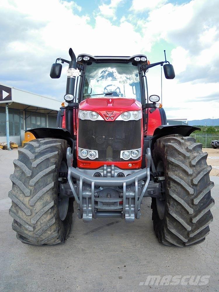 Massey Ferguson 8690 Traktörler