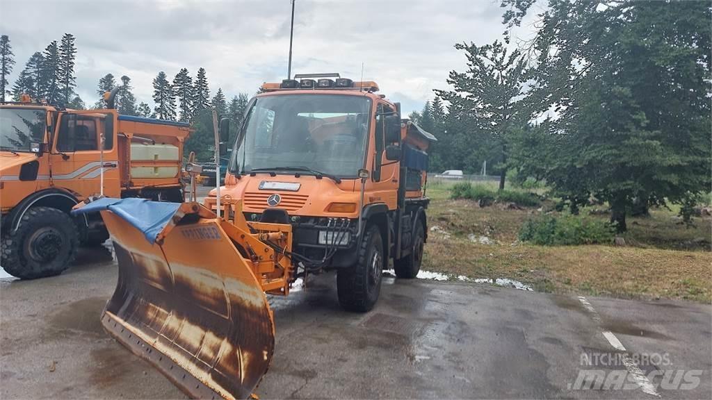 Mercedes-Benz Unimog U400 Belediye / genel amaçli araçlar