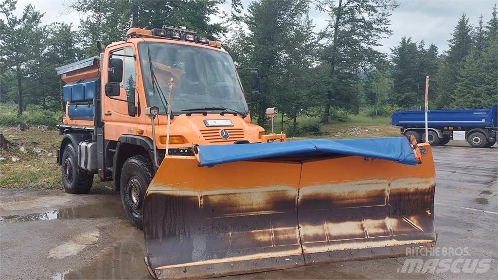 Mercedes-Benz Unimog U400 Belediye / genel amaçli araçlar