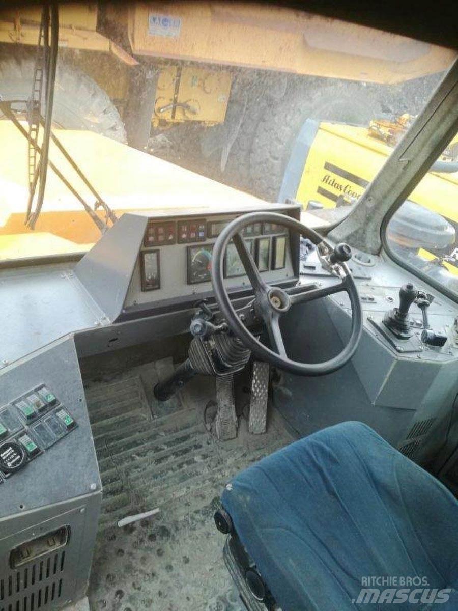 Moxy MT 40B Belden kirma kaya kamyonu